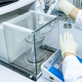 Radwag XA 82/220.4Y.A Professional Analytical Balance 82 g/220 g Load Capacity. 0.01 mg/0.1 mg Readability - 3 Years Warranty